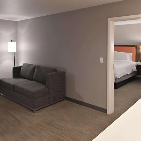 Hampton Inn Fremont-2