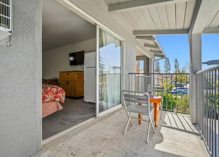 Vacation rental: Mission Peak Lodge